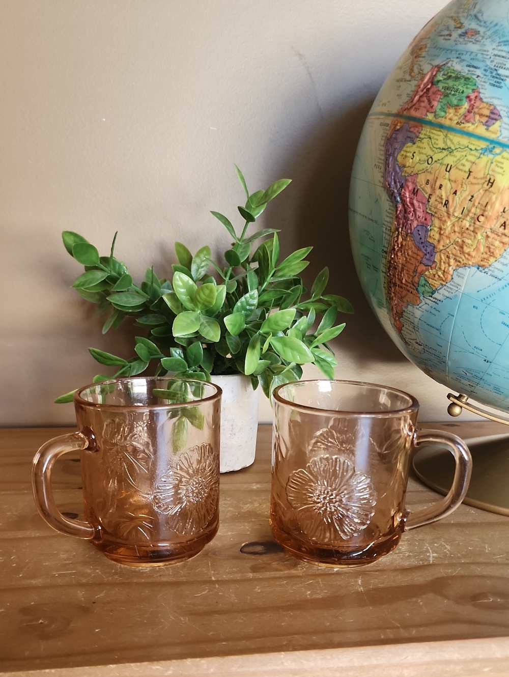 Vintage KIG Lotus Glass Mug Set Of 2